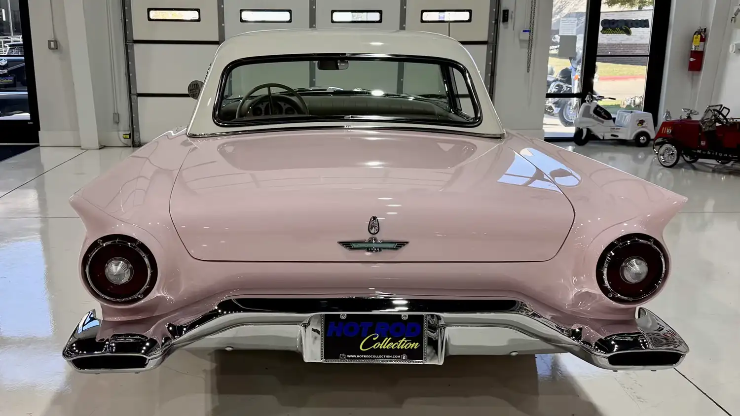 1957 Ford Thunderbird Convertible: Iconic Style and Grace