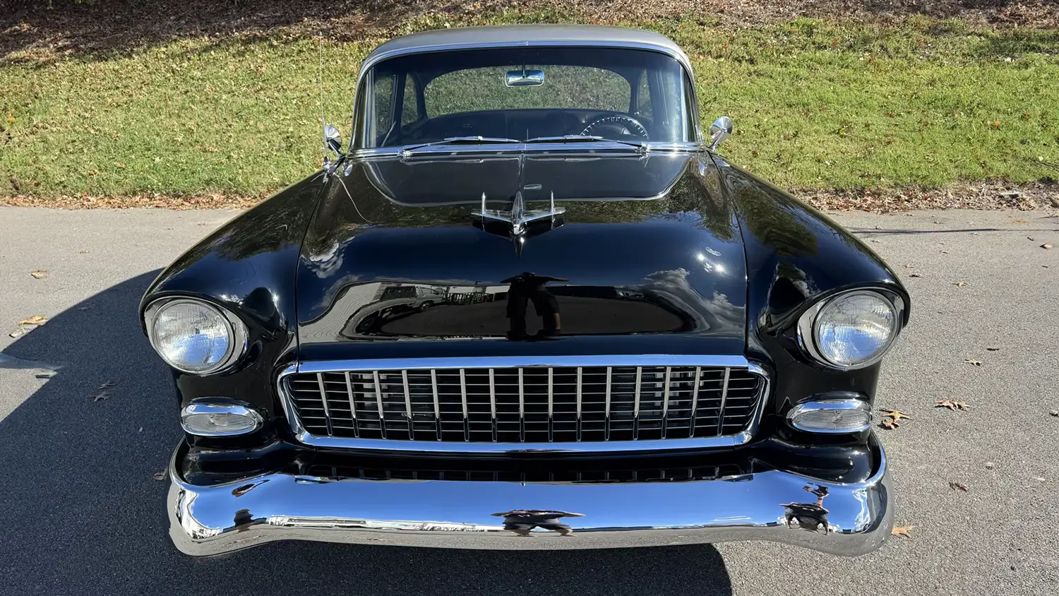 1955 Chevrolet Bel Air Custom Hardtop: A Modern Twist on A Classic Symbol