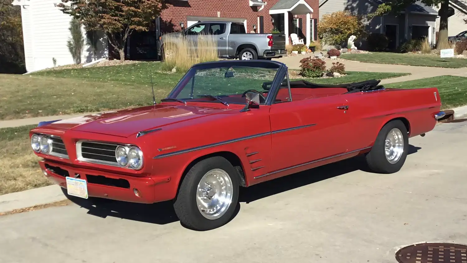 1963 Pontiac LeMans Convertible: A Classic Blend of Style and Performance