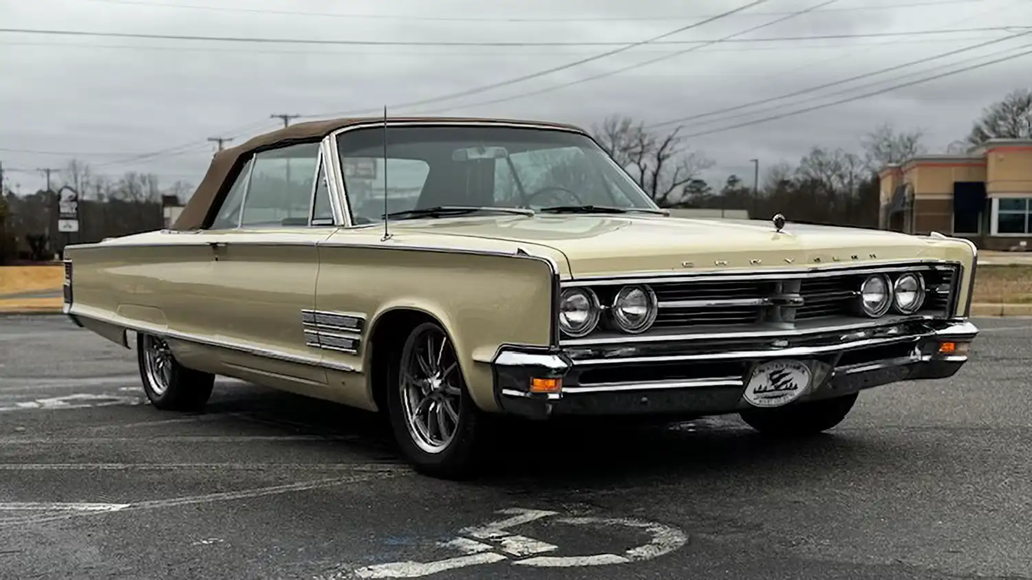 1966 Chrysler 300 Convertible: A Classic in Daffodil Yellow