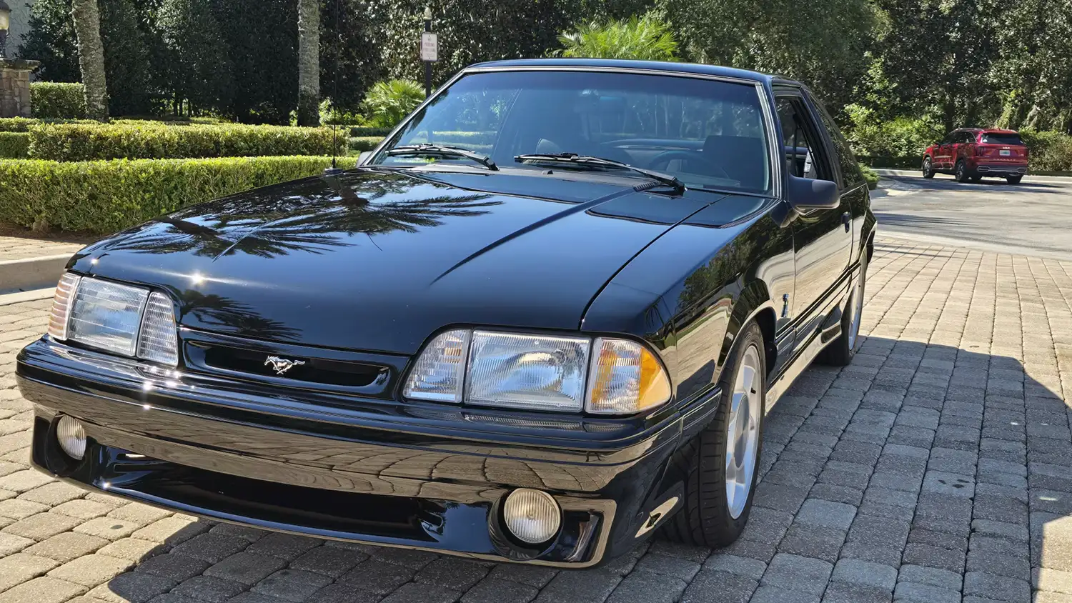 Iconic Performance: 1993 Ford Mustang SVT Cobra Coupe Ready to Roar