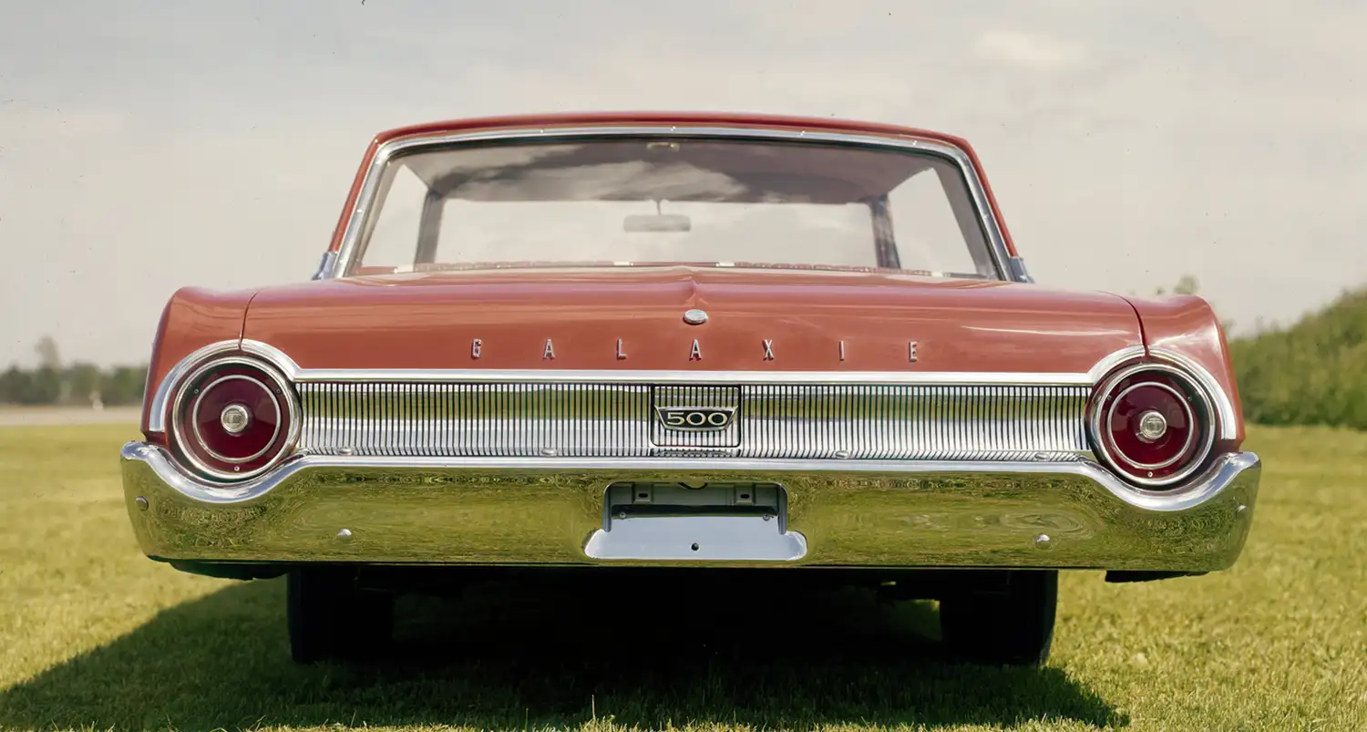 The 1962 Ford Galaxie 500: A Symbol of American Automotive Elegance