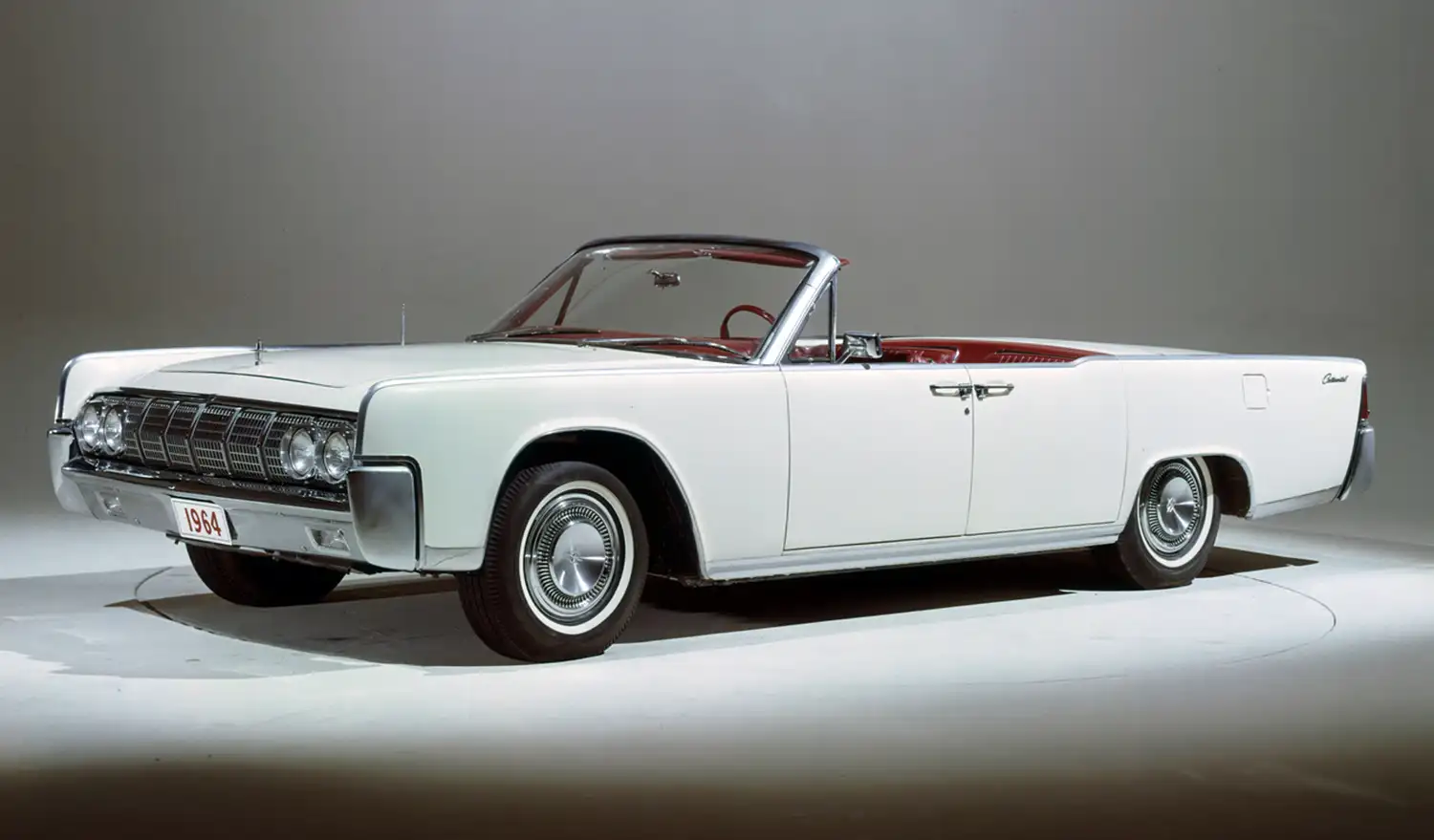 1964 Lincoln Continental Convertible: Elegance in Motion