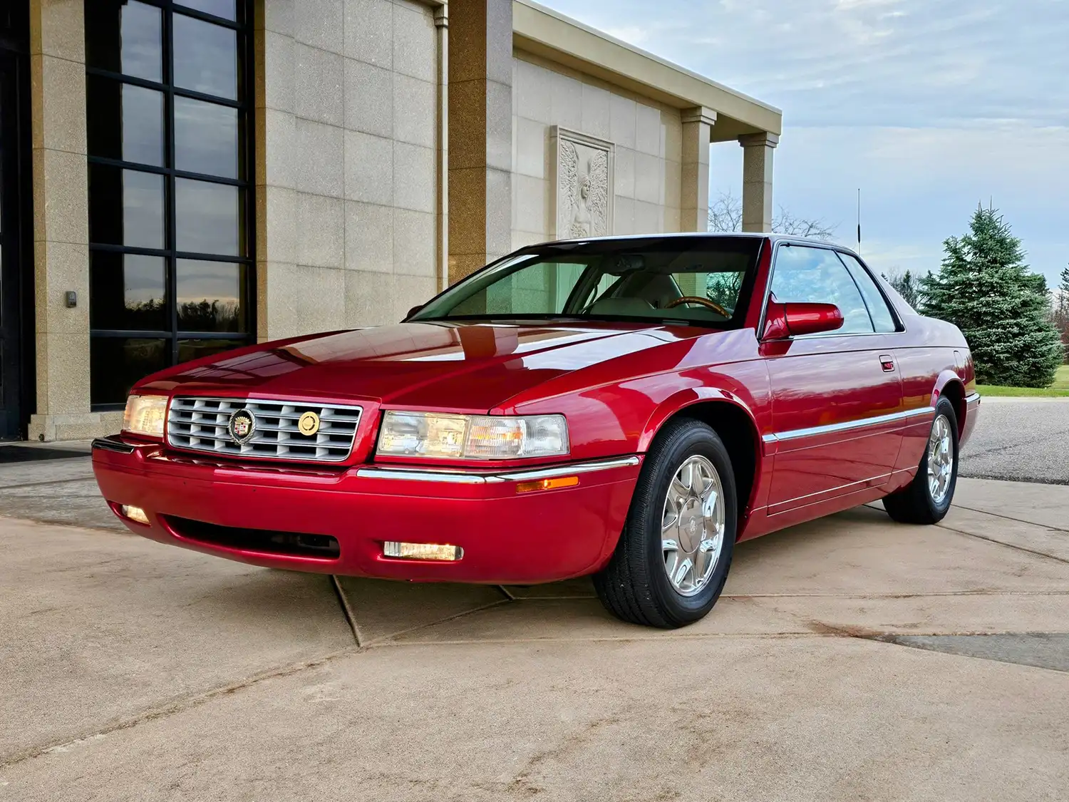 Low-Mileage Luxury: 2001 Cadillac Eldorado ESC