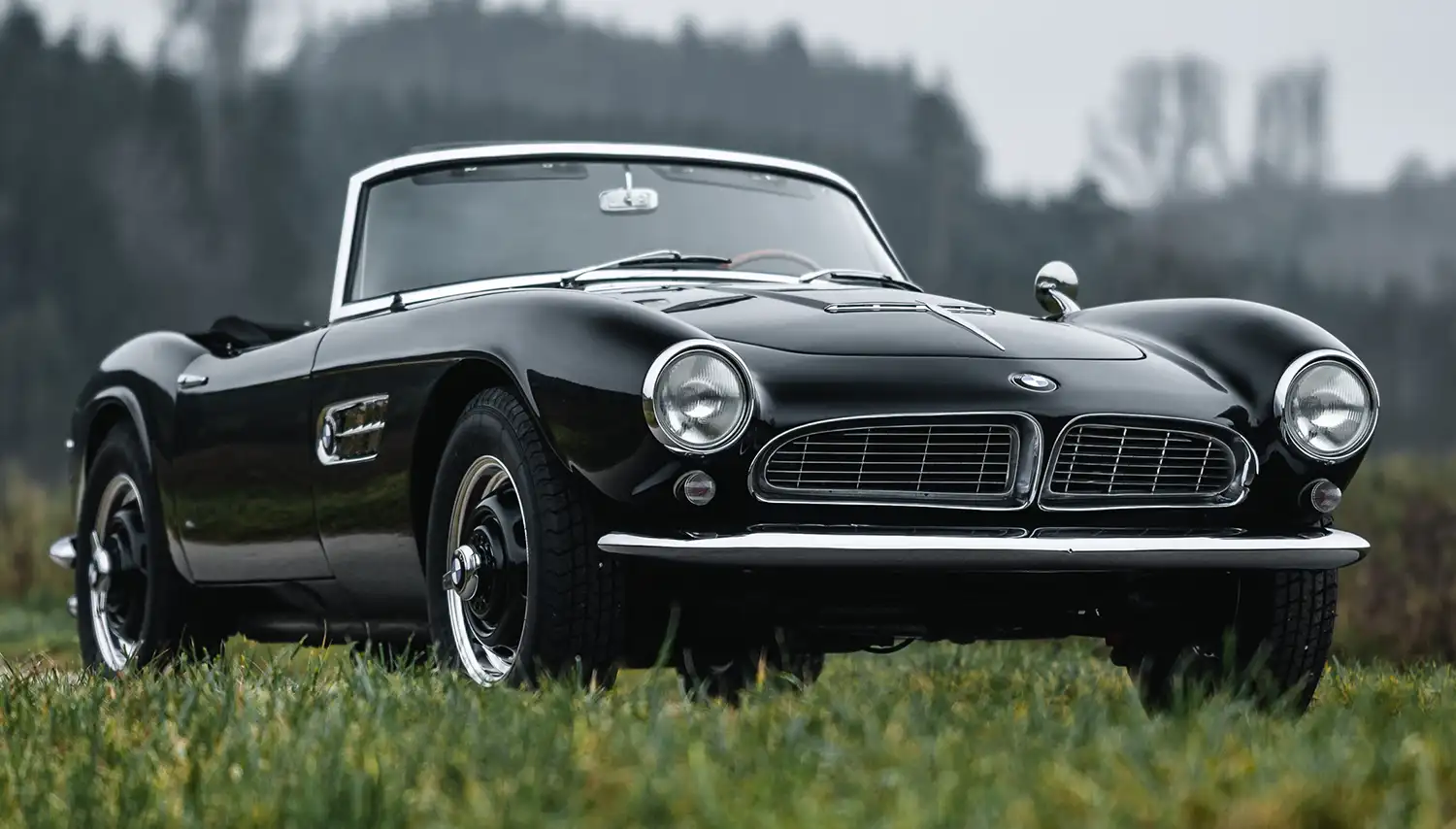 The Elegance of Havana: A 1958 BMW 507 Roadster