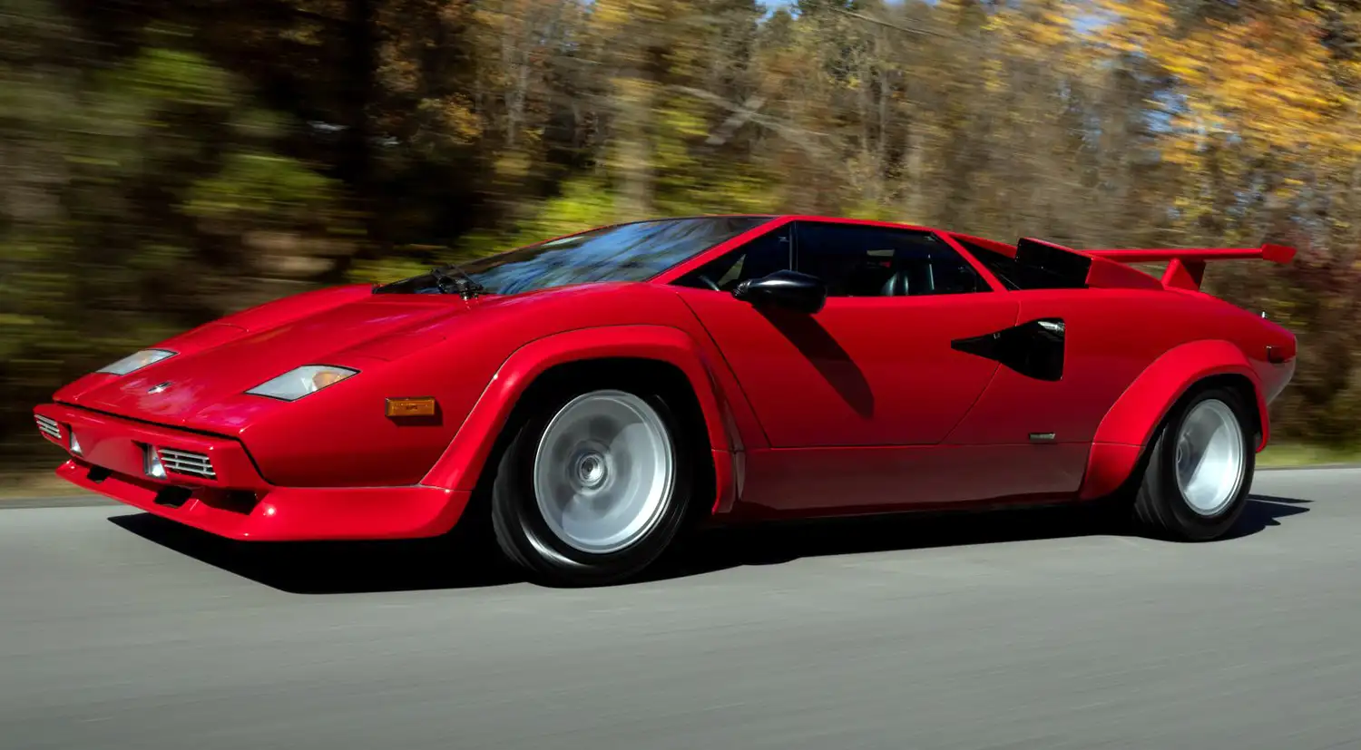 Experience the Legend: 1987 Lamborghini Countach 5000 QV