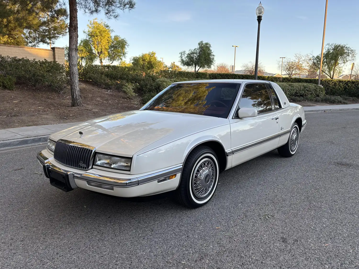 Low-Mileage Beauty: 1990 Buick Riviera