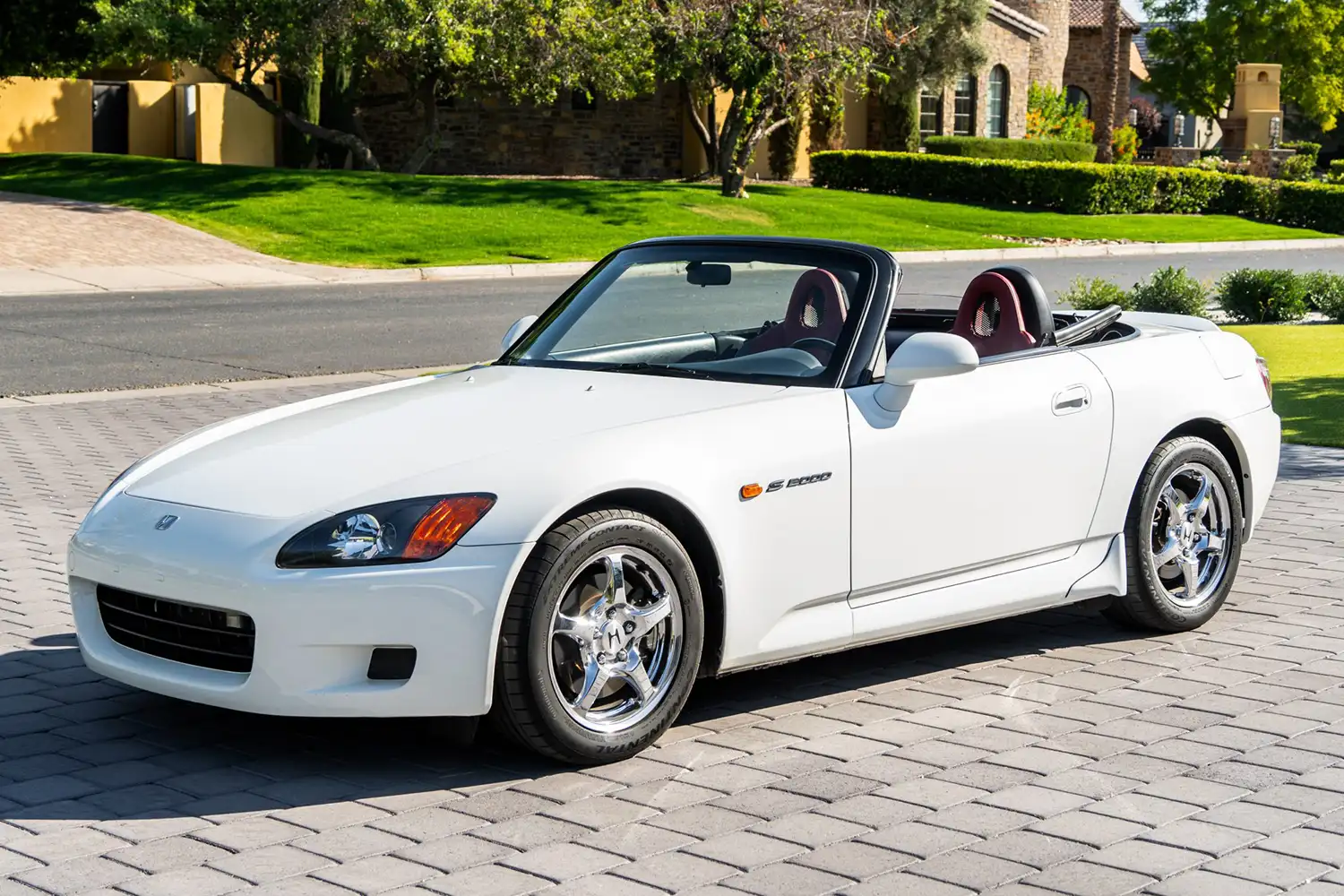 Unleash the VTEC: 2001 Honda S2000