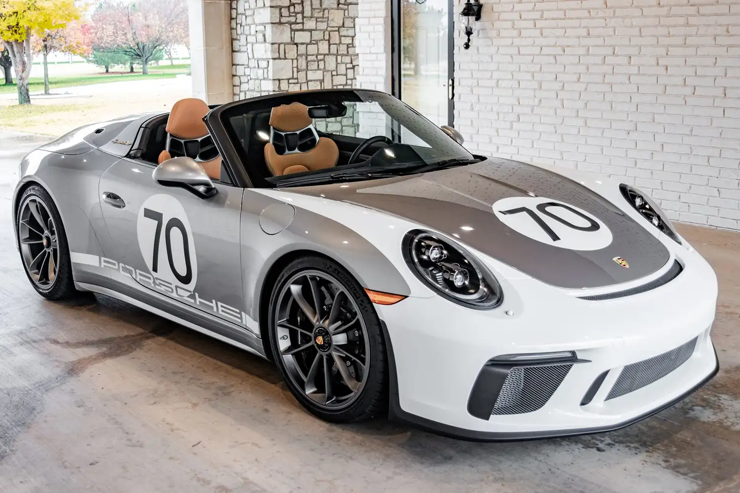 2019 Porsche 911 Speedster: A Heritage-Inspired Masterpiece