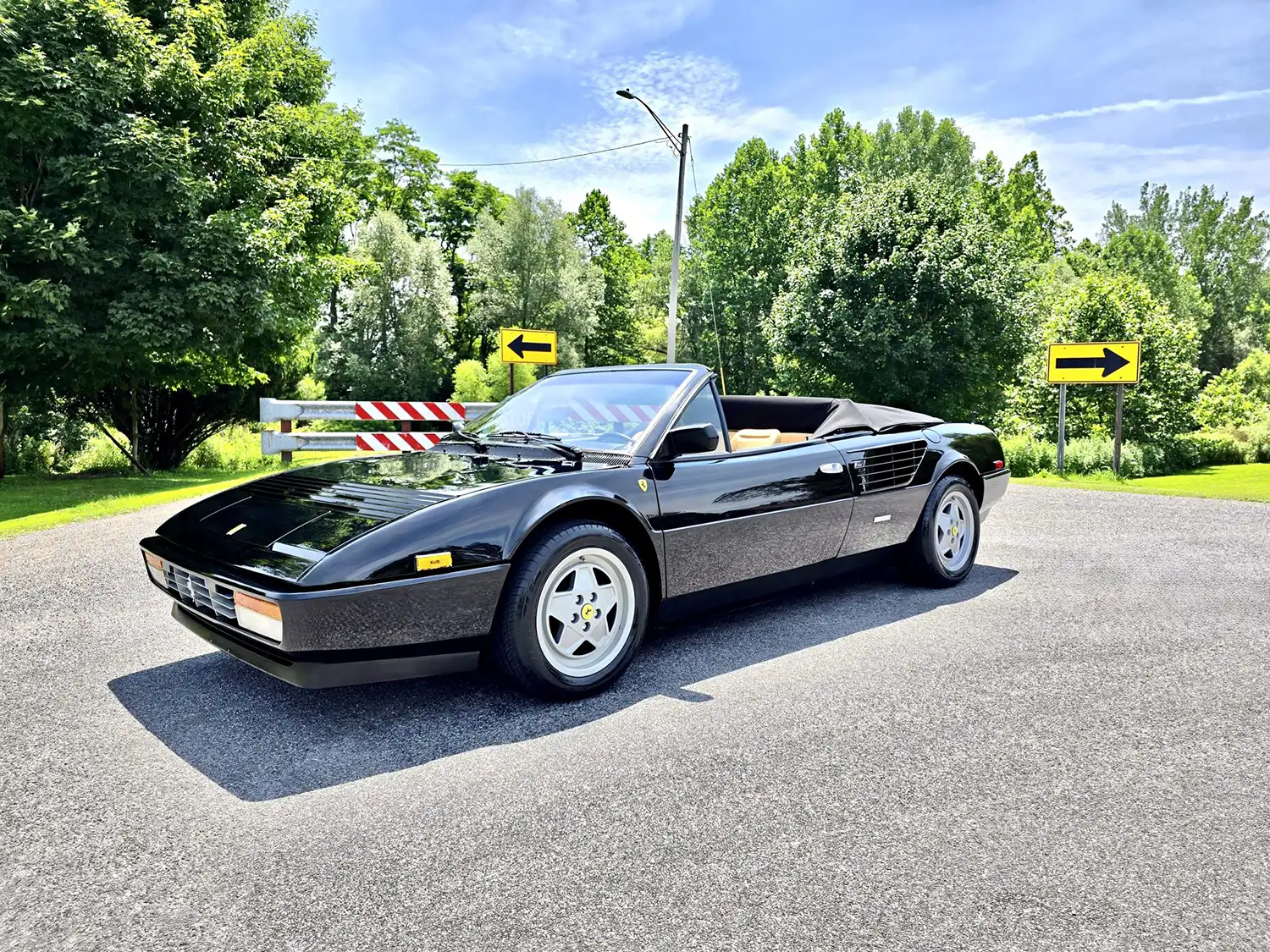 Timeless Italian Elegance: 1986 Ferrari Mondial 3.2 Cabriolet