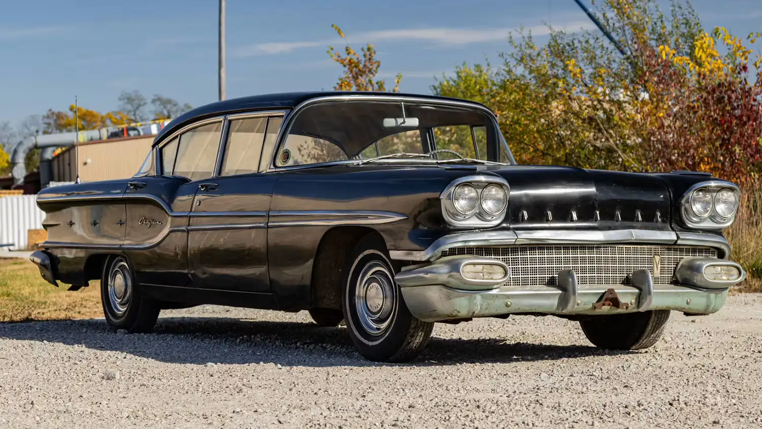 1958 Pontiac Chieftain: Vintage Elegance with American Power