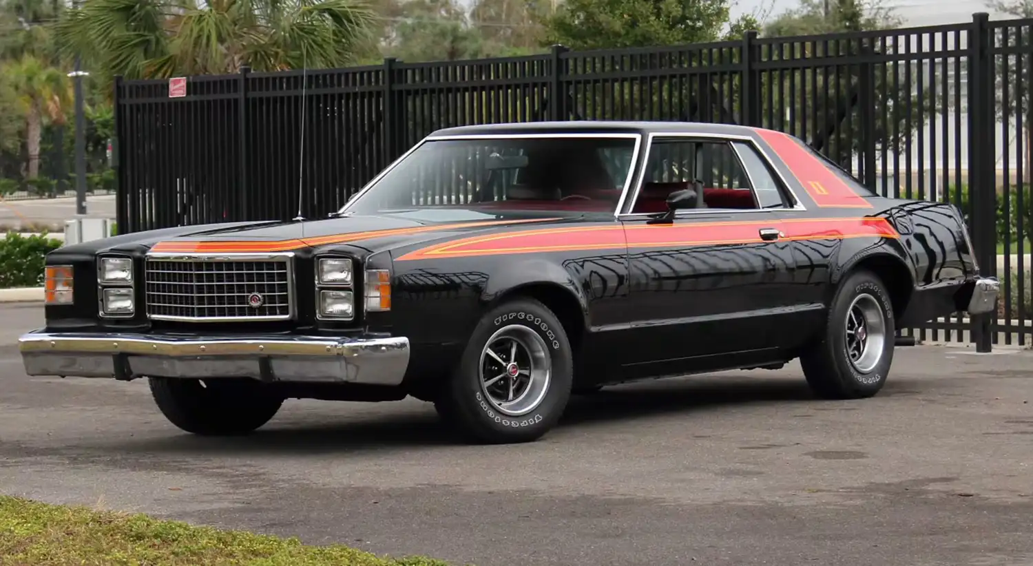 1979 Ford LTD II Coupe: A Bold Statement in Black and Red