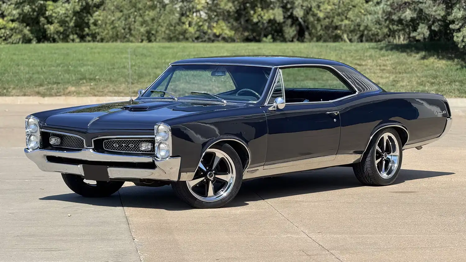 Fathom Blue Beauty: 1967 Pontiac GTO