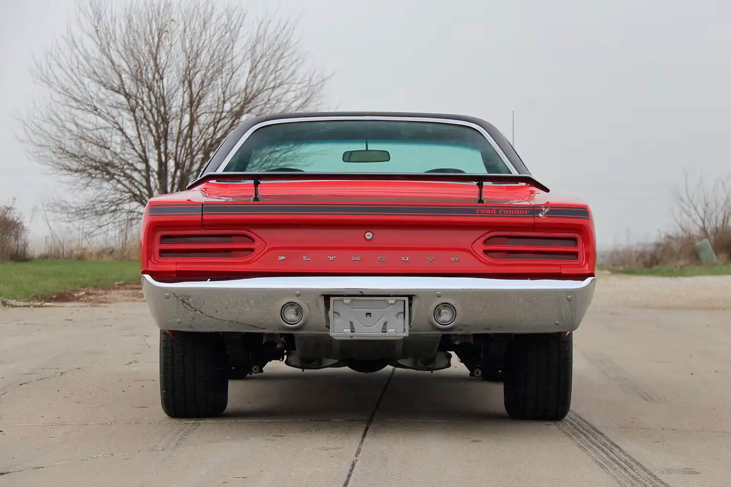 Rev Up the Past: 1970 Plymouth Road Runner in Stunning Red