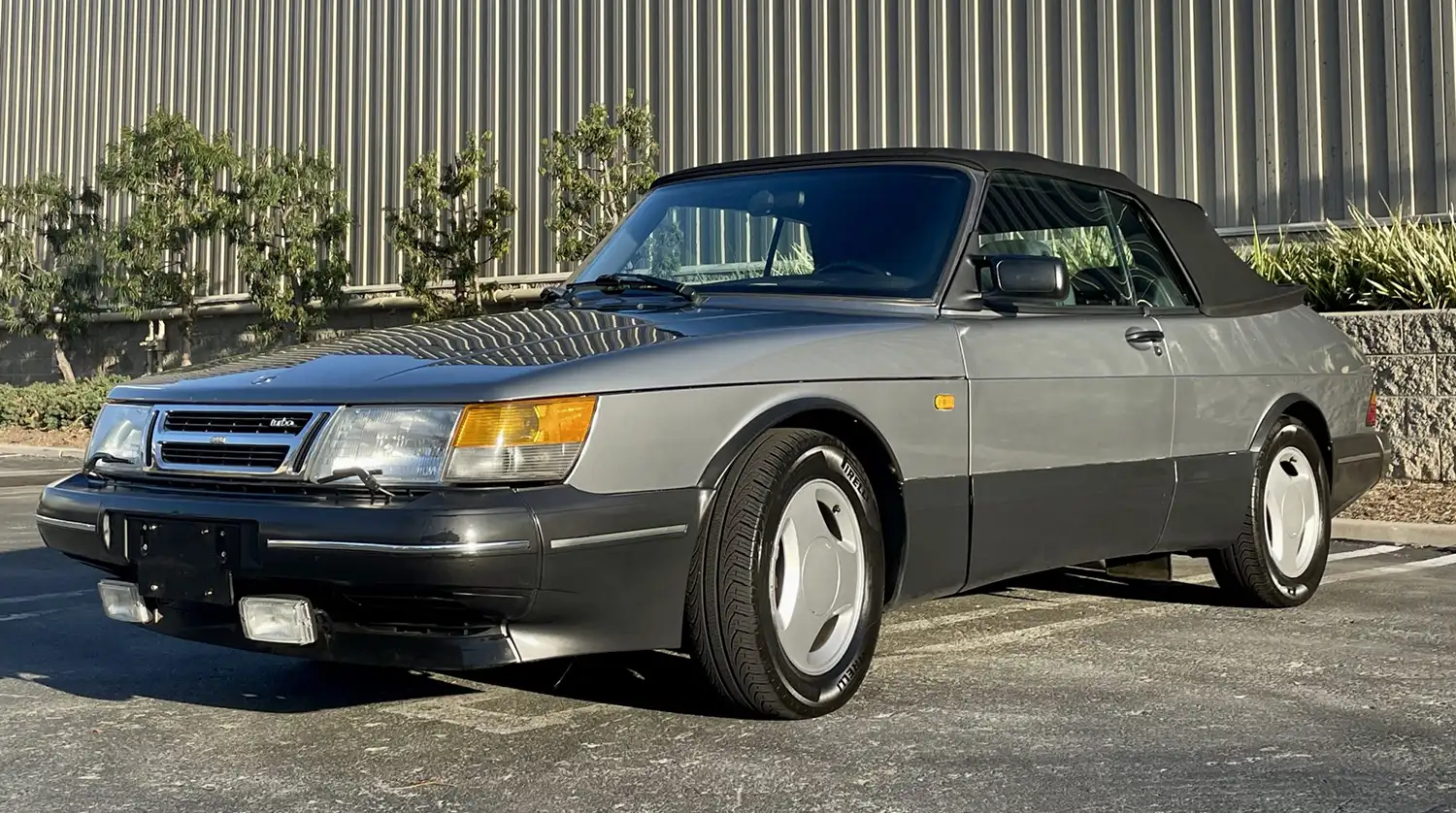 1991 Saab 900 SE Turbo: A Timeless Scandinavian Classic