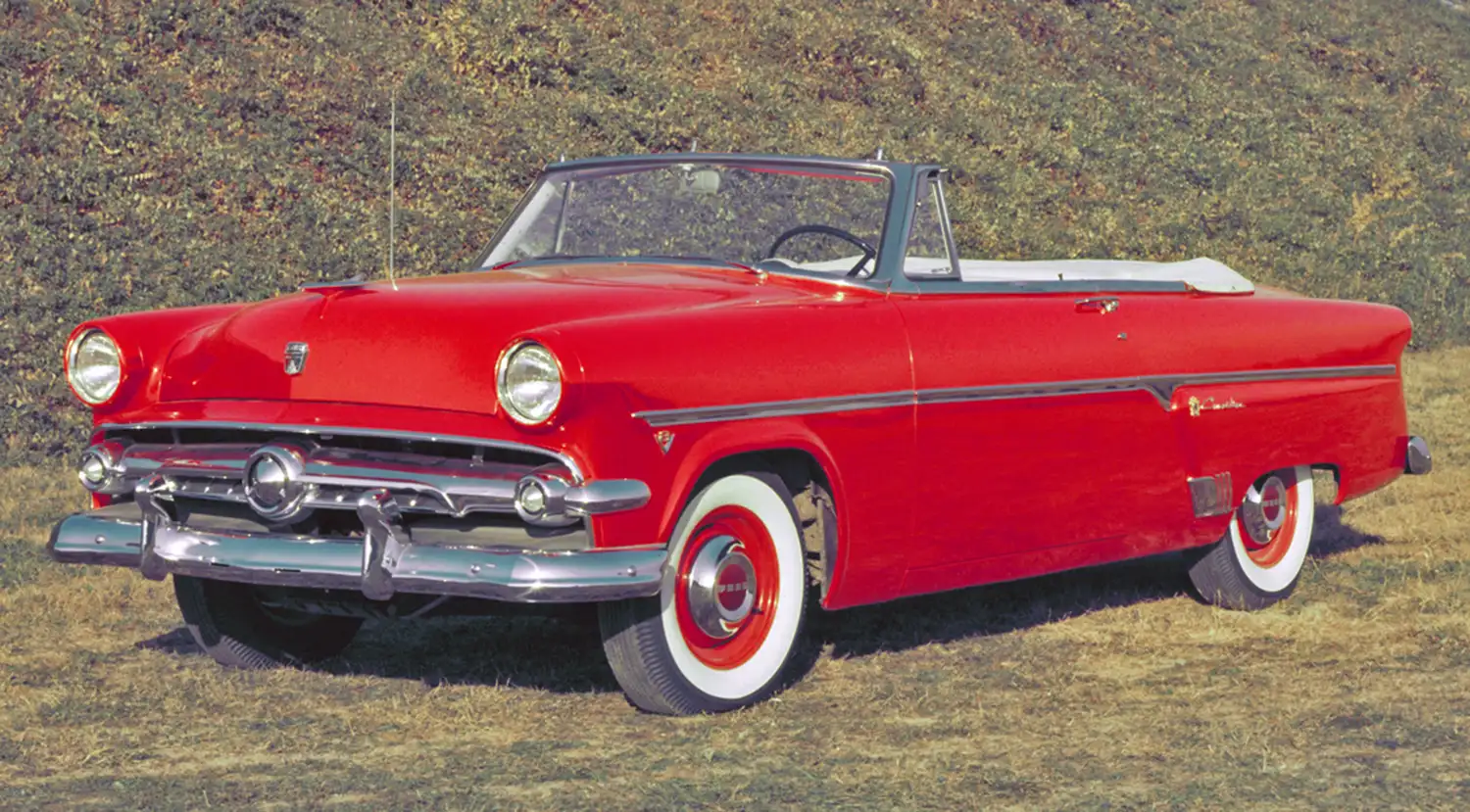 Summertime Dreams: 1954 Ford Crestline Sunliner Convertible