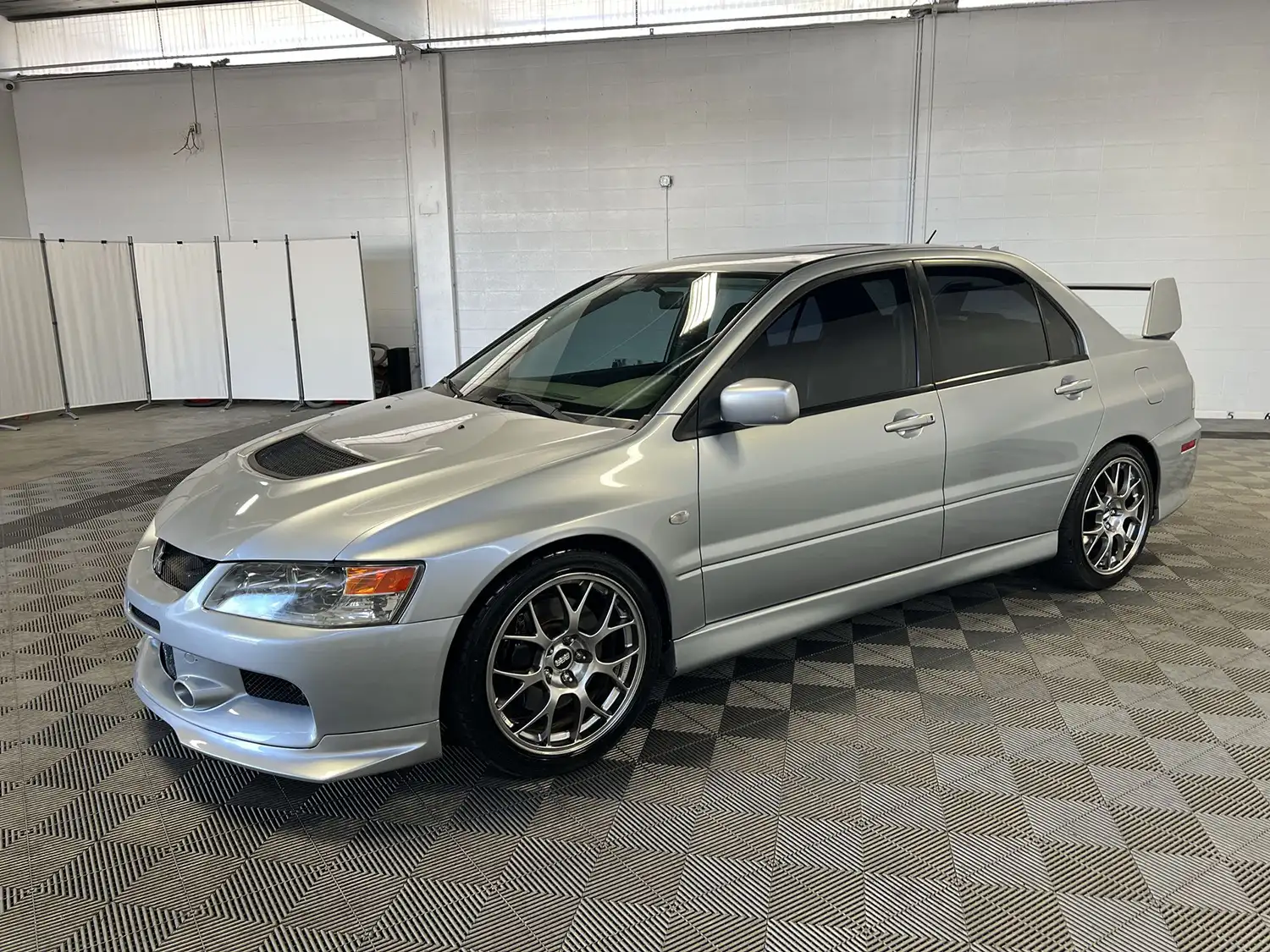 Mitsubishi Evolution IX: A Tuned Apex Predator