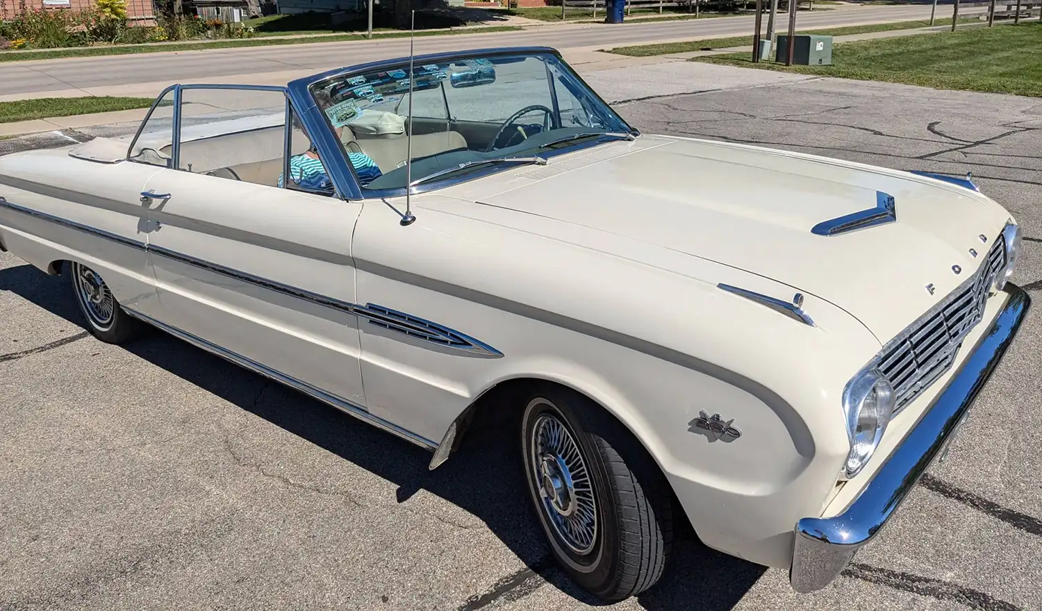 Sunshine Cruiser: A 1963 Ford Falcon Futura Convertible Ready for Summer Fun