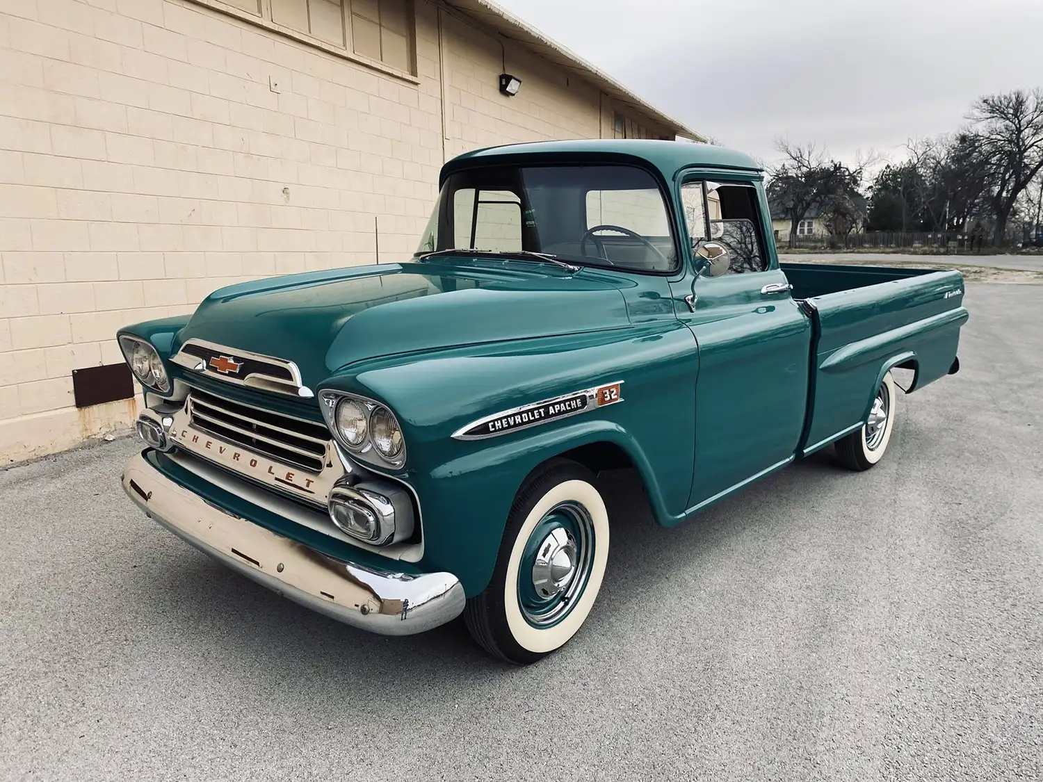 A Classic Ride: The 1959 Chevrolet Apache Fleetside 3200