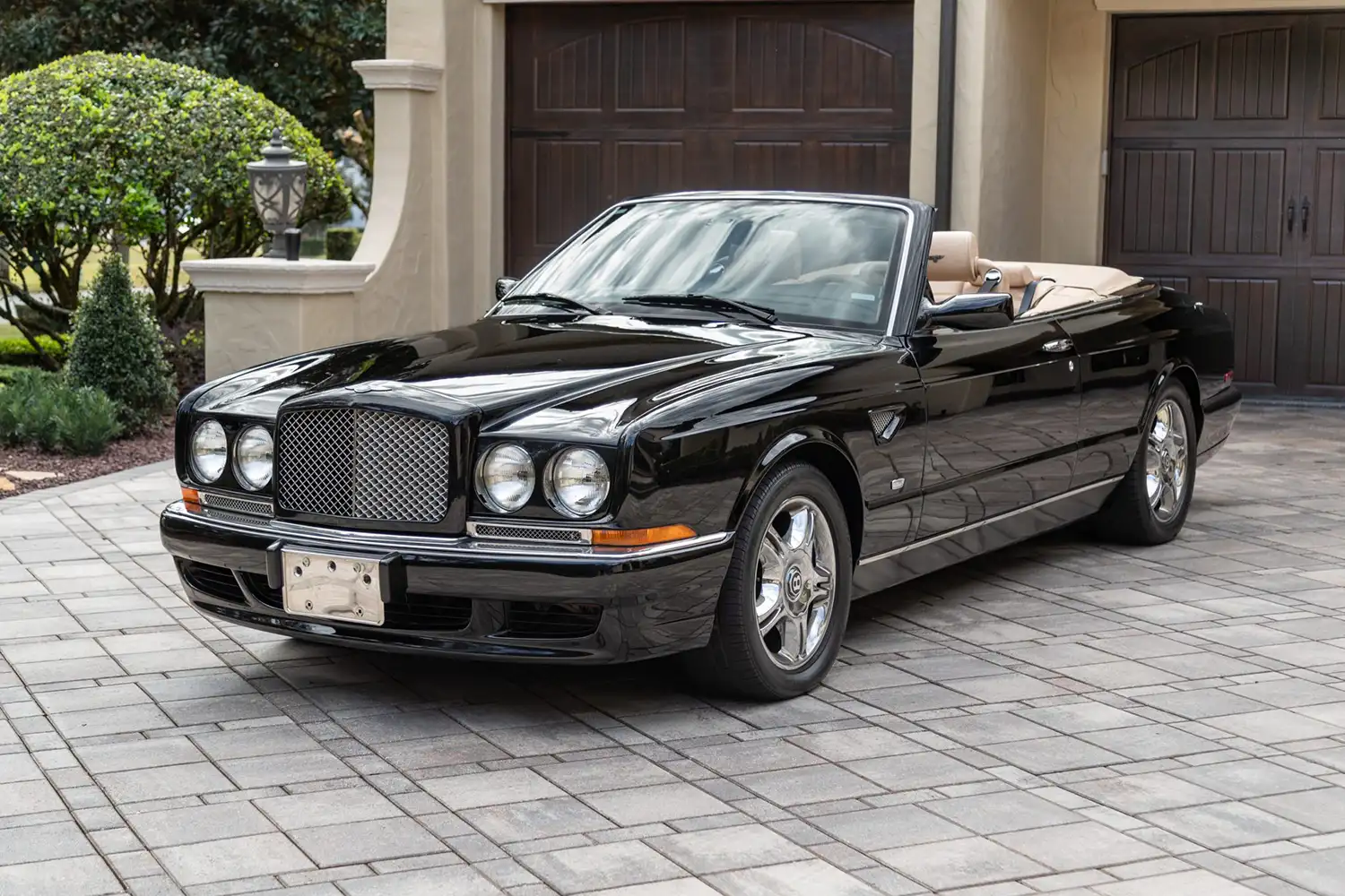 Indulge in Elegance: 2003 Bentley Azure Mulliner