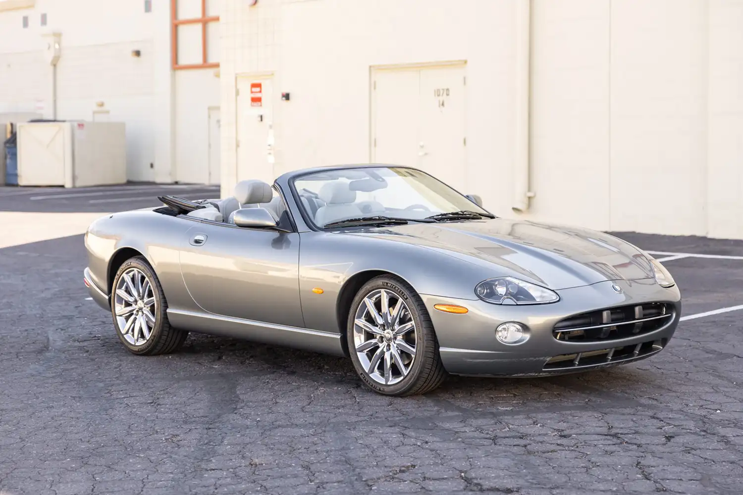 Original-Owner 2005 Jaguar XK8 Convertible: A Modern Classic