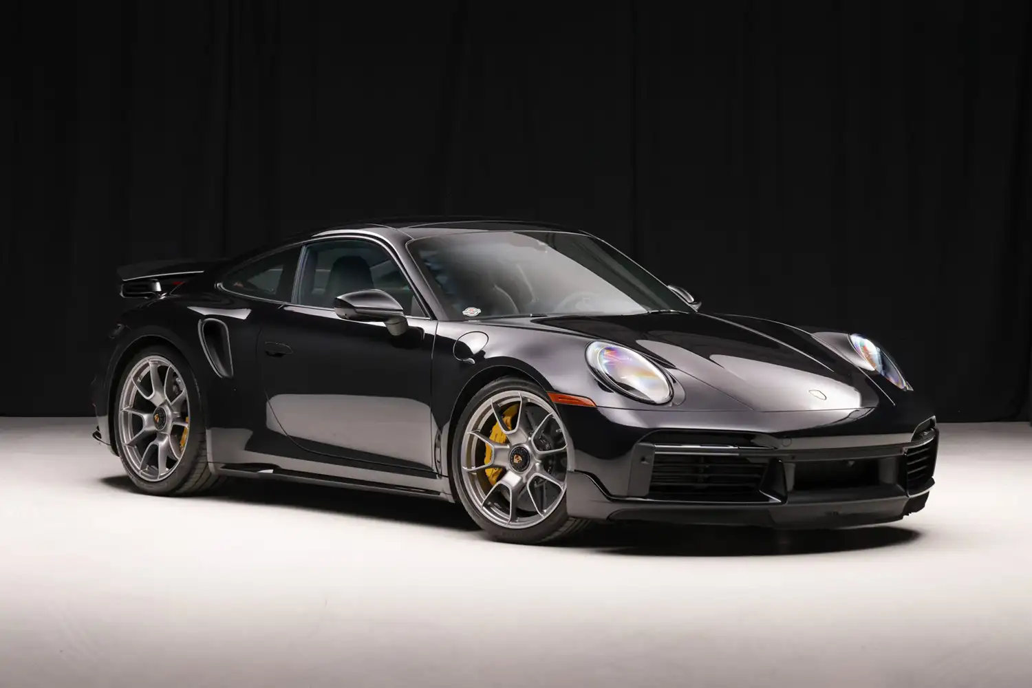 Experience Pure Adrenaline: 2022 Porsche 911 Turbo S Coupe