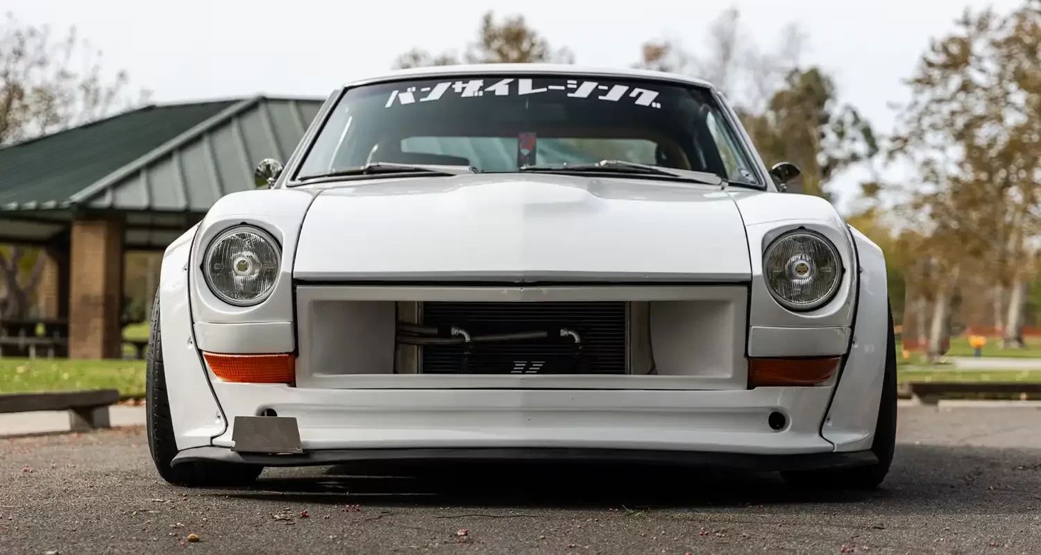 A Timeless Legend Reborn: Restored 1974 Nissan 260Z