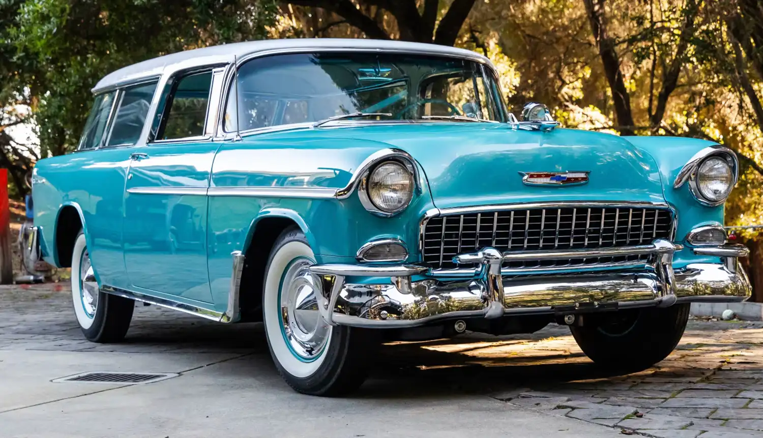 Vintage Charm: Experience the 1955 Chevrolet Nomad