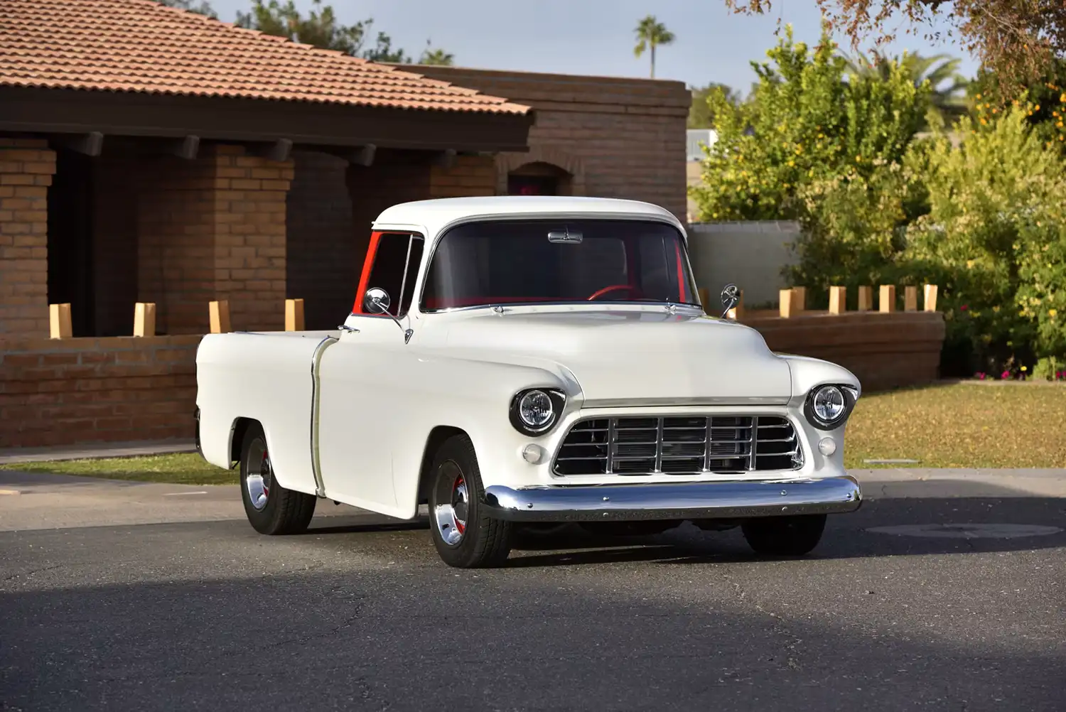 The 1955 Chevrolet Cameo Pickup’s Return: A Stunning Restoration