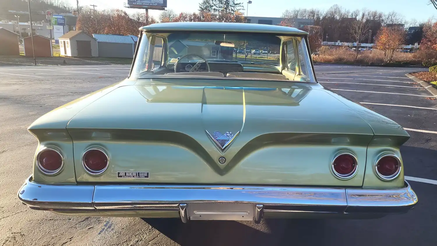 1961 Chevrolet Biscayne: Elegance and Power