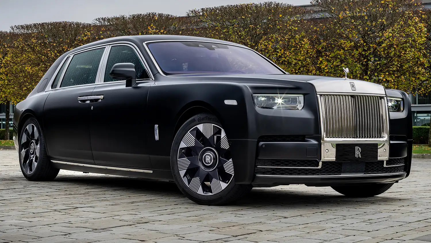 Rolls-Royce Phantom Dragon: A Timeless Tale of Kindness and Generosity