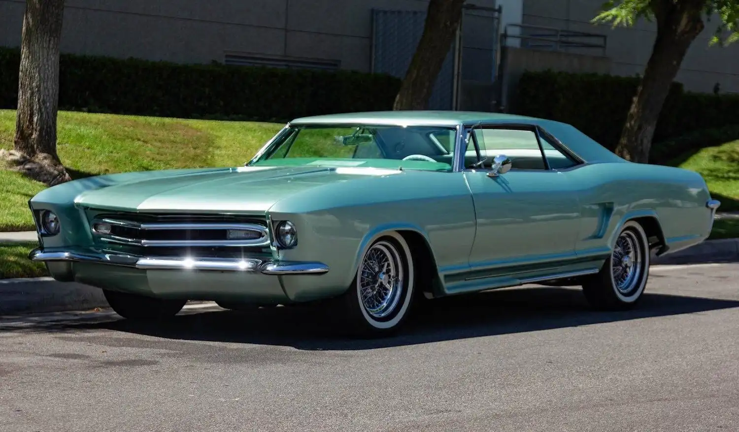 Lorraine: A 1964 Buick Riviera Reimagined