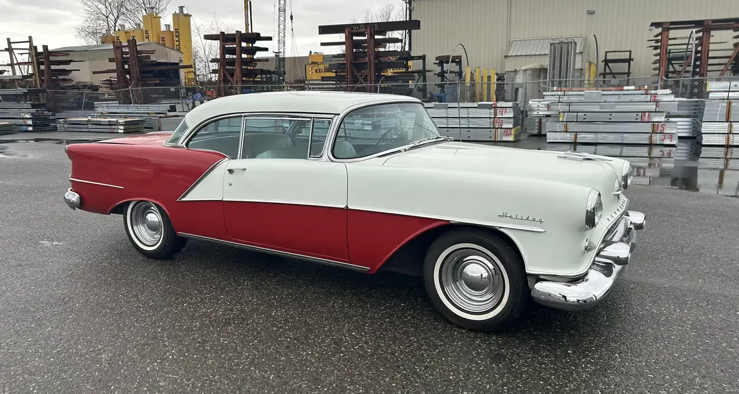 Rocket Reverie: A 1954 Oldsmobile Ninety-Eight Holiday Coupe’s Vintage Voyage