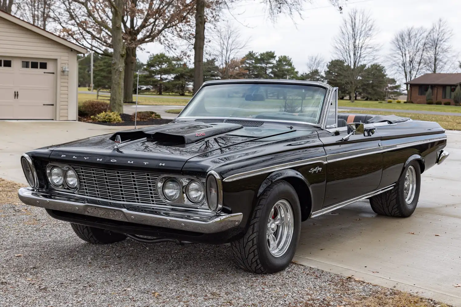 This 1963 Plymouth Sport Fury Convertible: A Custom Build with a 440ci Heart