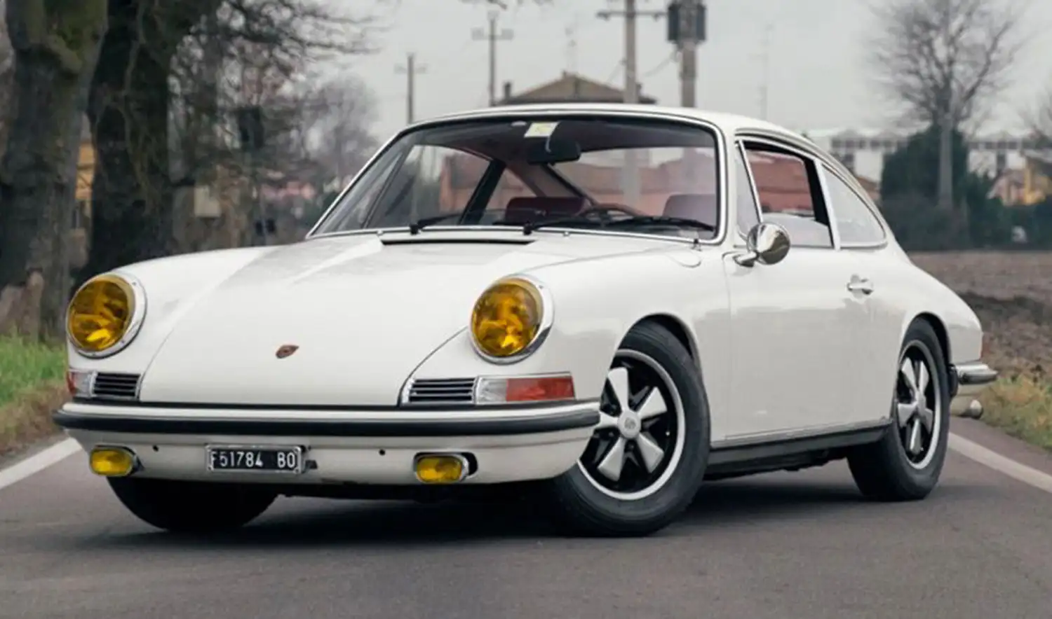 Ivory Icon: A 1968 Porsche 911S Coupe Reborn in Red