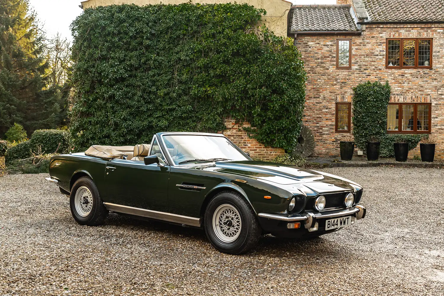 Classic Car Bonanza: H&H’s Season Opener Auction at Buxton