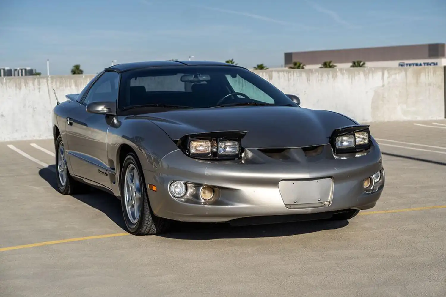 Pewter Perfection: A 2000 Pontiac Firebird Formula