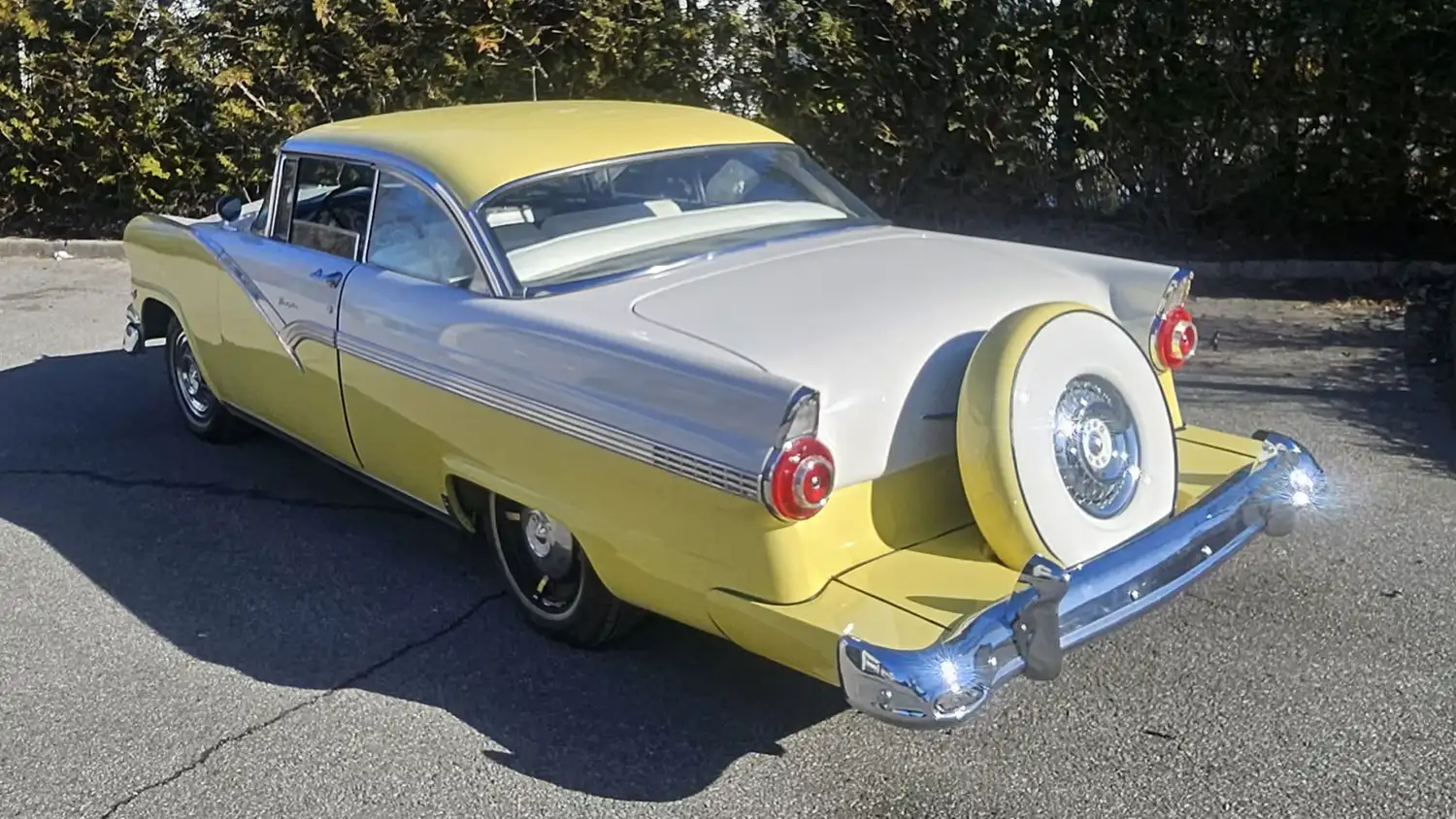 ’56 Fairlane Victoria: A Classic Ford Hardtop