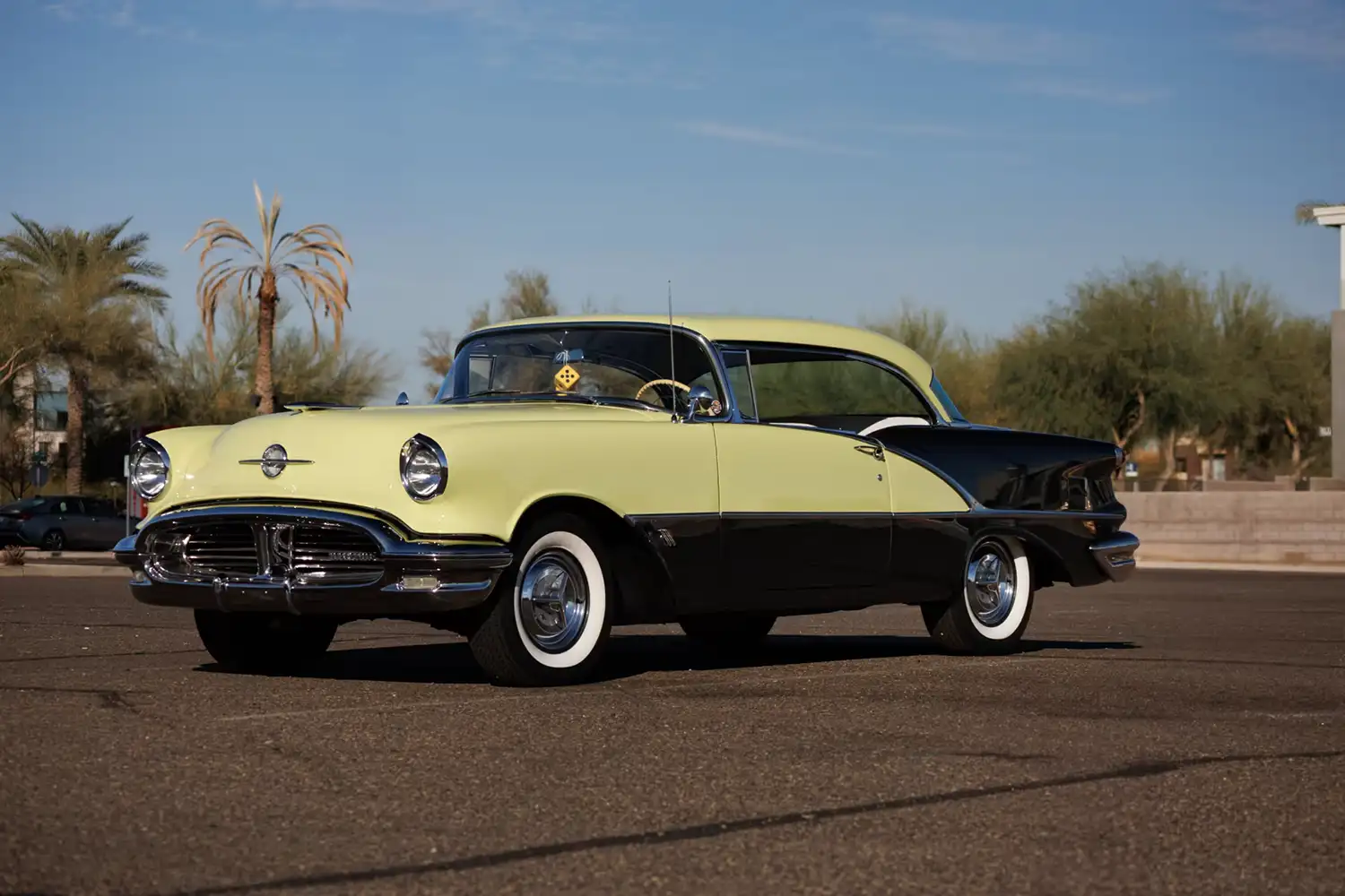 Golden Era Glamour: A 1956 Oldsmobile Super 88 Hardtop’s Rocket Ride