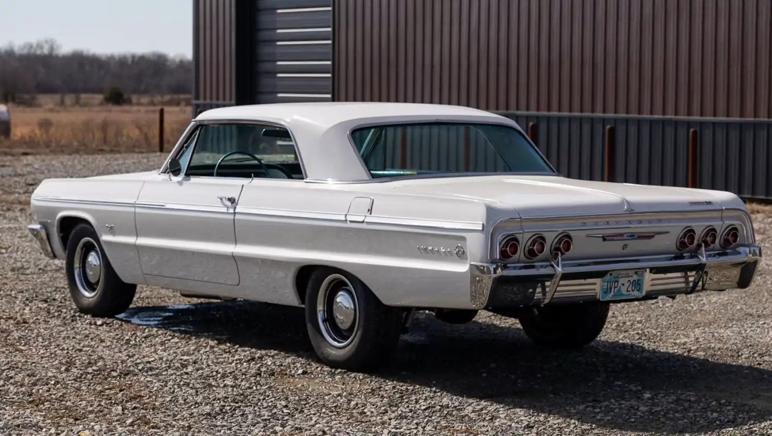 Arctic Ace: A 1964 Chevrolet Impala Hardtop Cools Down Houston