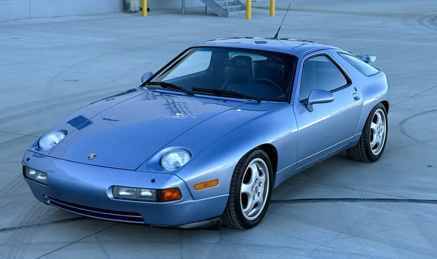 1993 Porsche 928 GTS: A Horizon Blue Dream with an S4 Heart