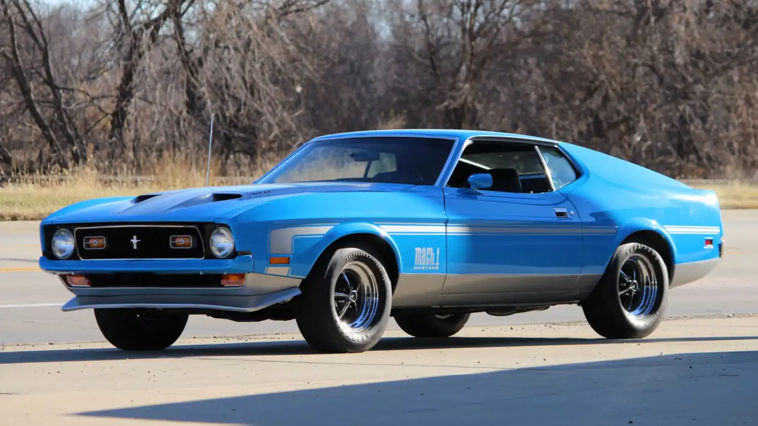 Grabber Glory: 1971 Ford Mustang Mach 1’s Blue Muscle Reborn