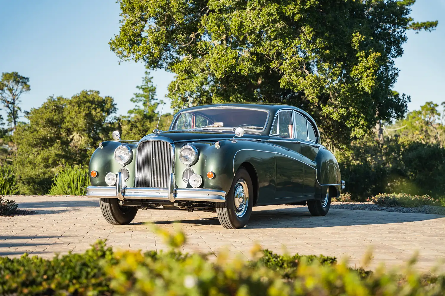 A Classic Ride: 1959 Jaguar Mk IX