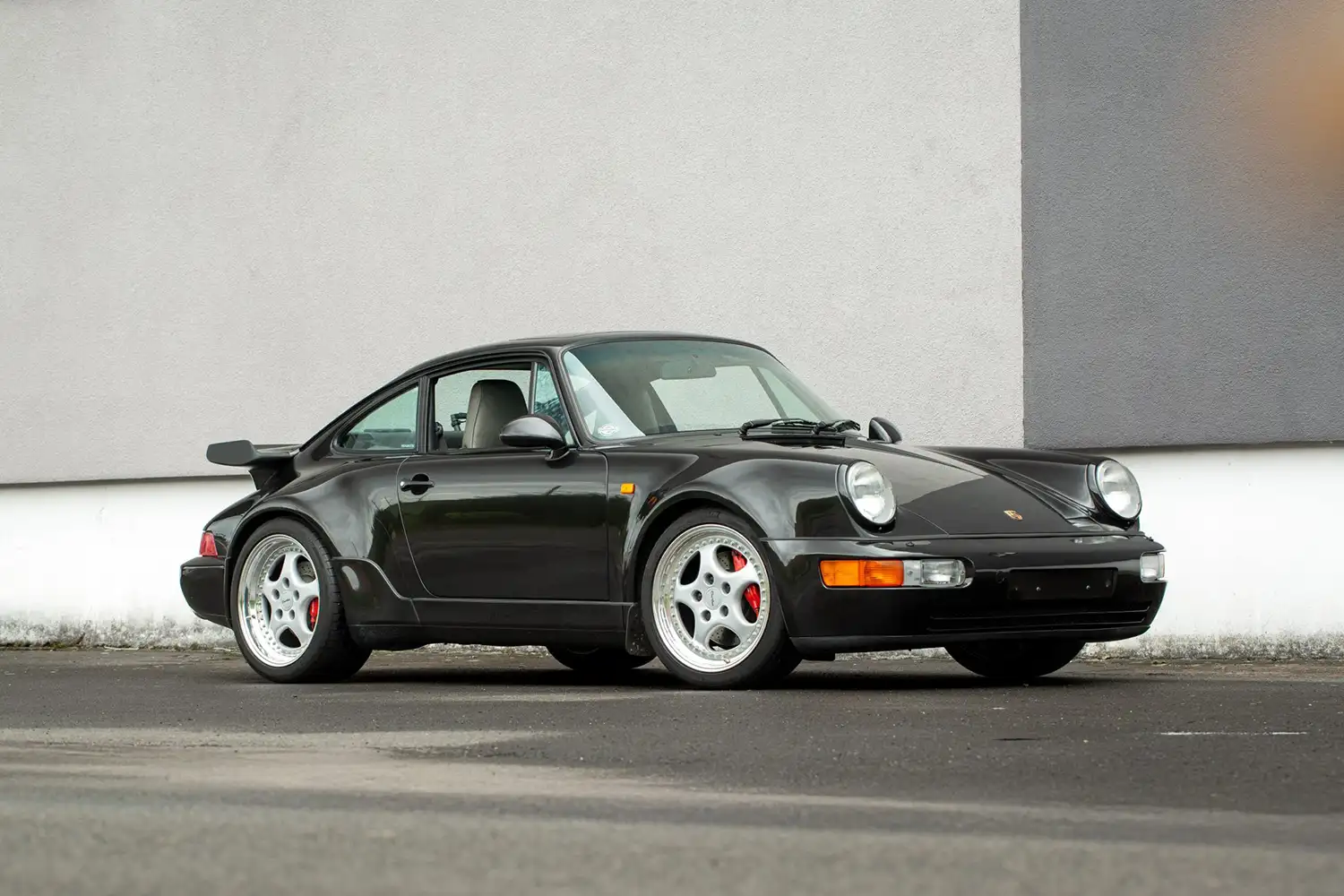 Classic Porsche 911 Turbo: A Rare Find