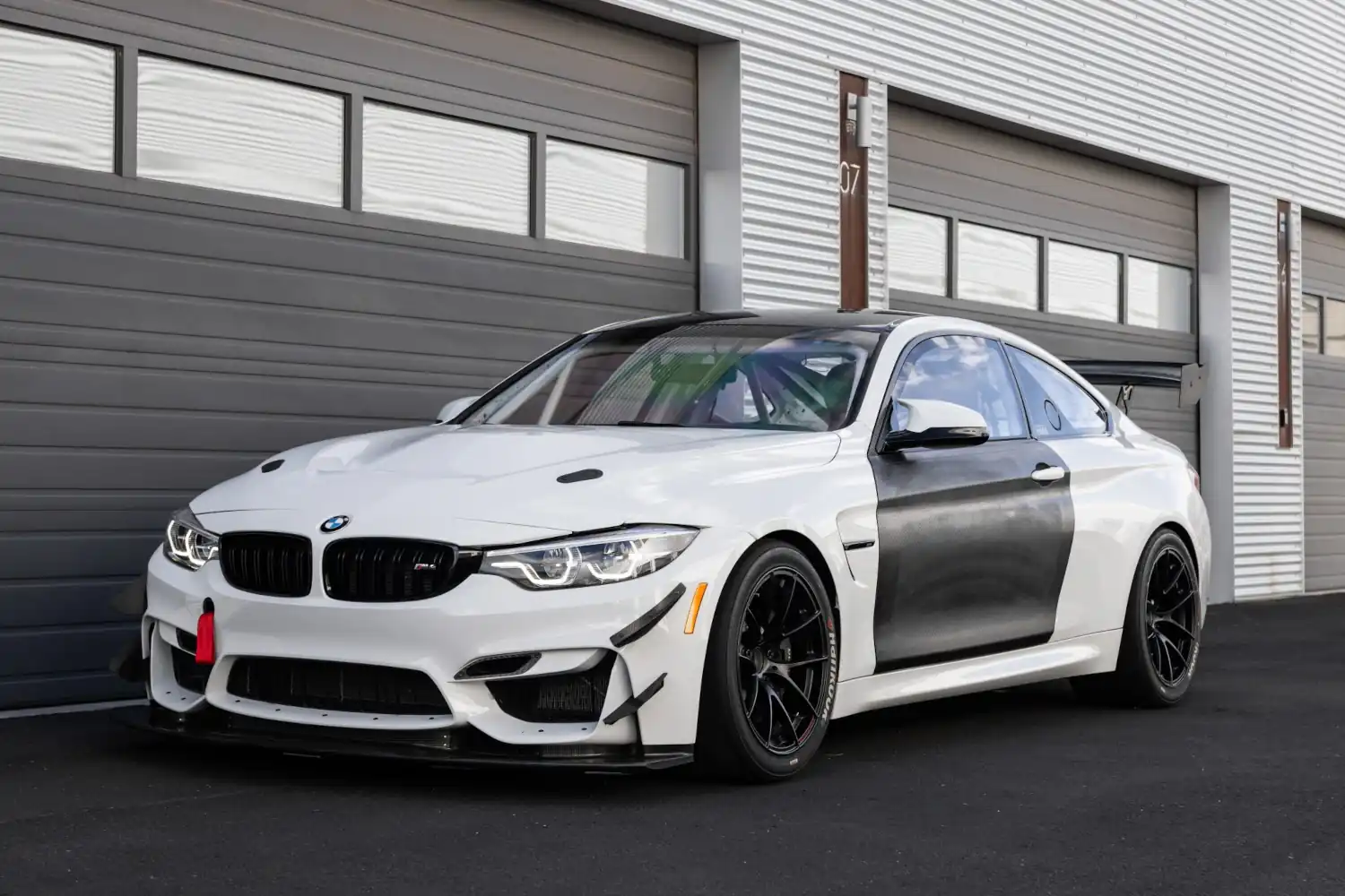 Track Weapon: 2018 BMW M4 GT4, A Turbocharged 3.0L Race Machine