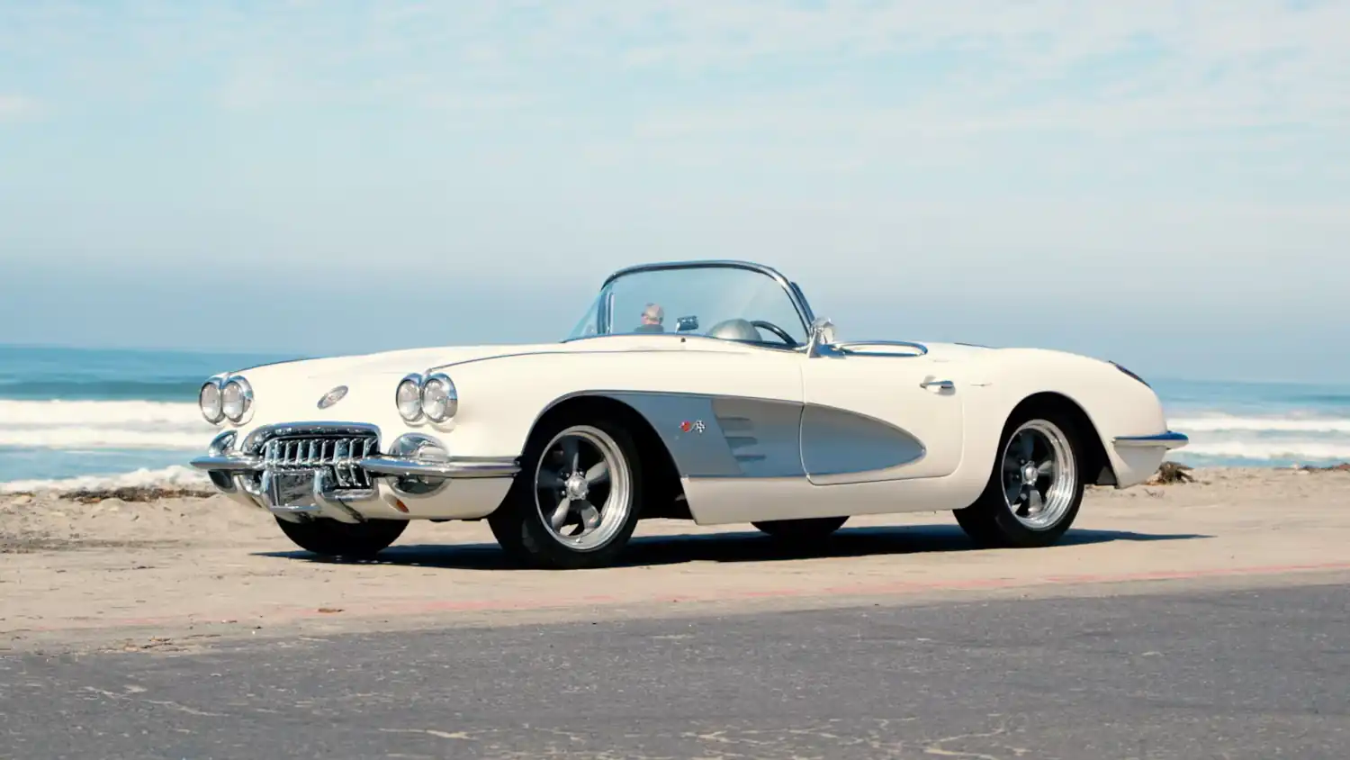 Silver Streak Sensation: The 1958 Chevrolet Corvette Custom Convertible’s ZZ4 Power Play