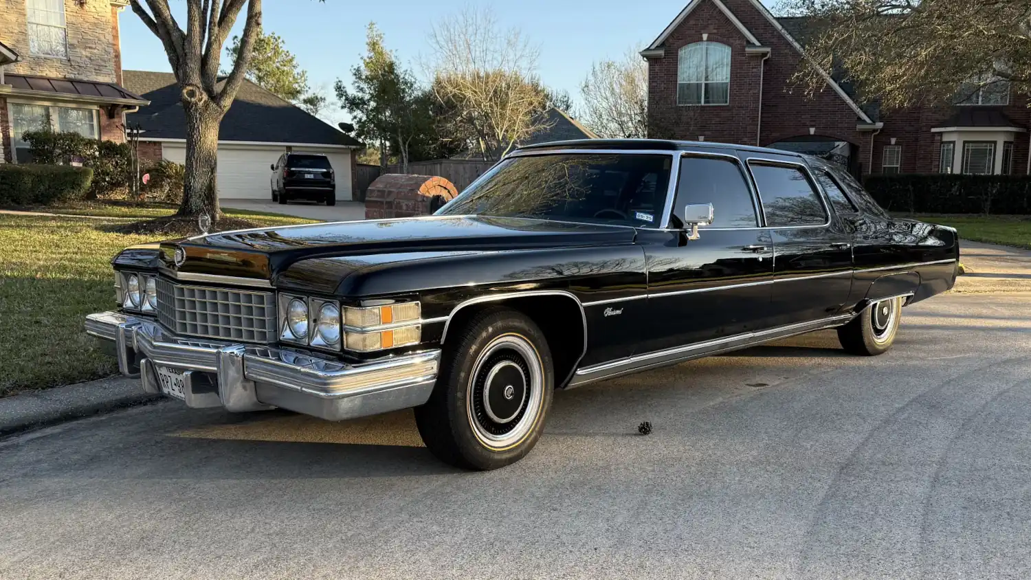 Presidential Presence: 1974 Cadillac Series 75 Limousine, V8 Power and Refreshed Luxury