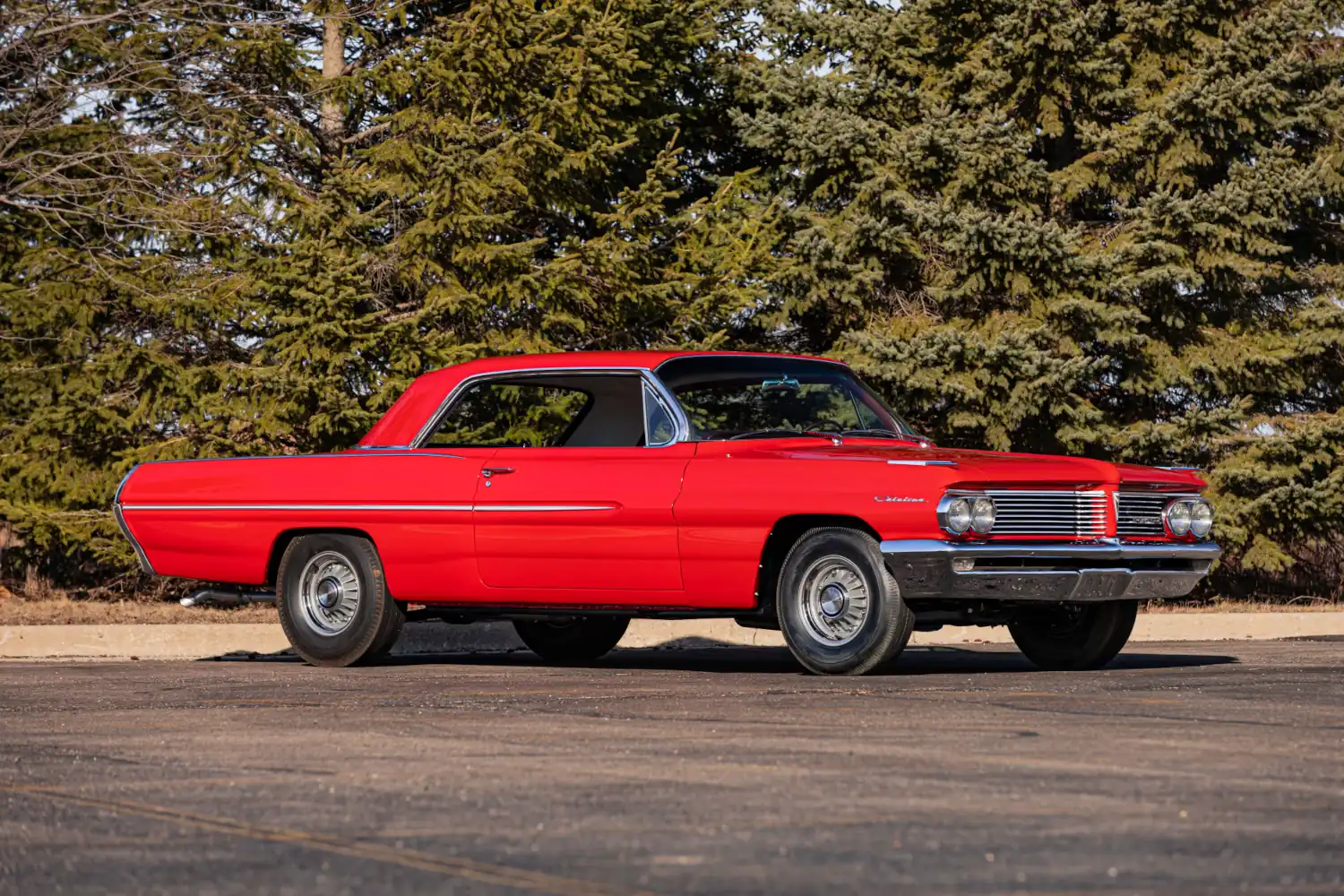 Red Riot: The 1962 Pontiac Catalina, Dual Quad 421 Powerhouse