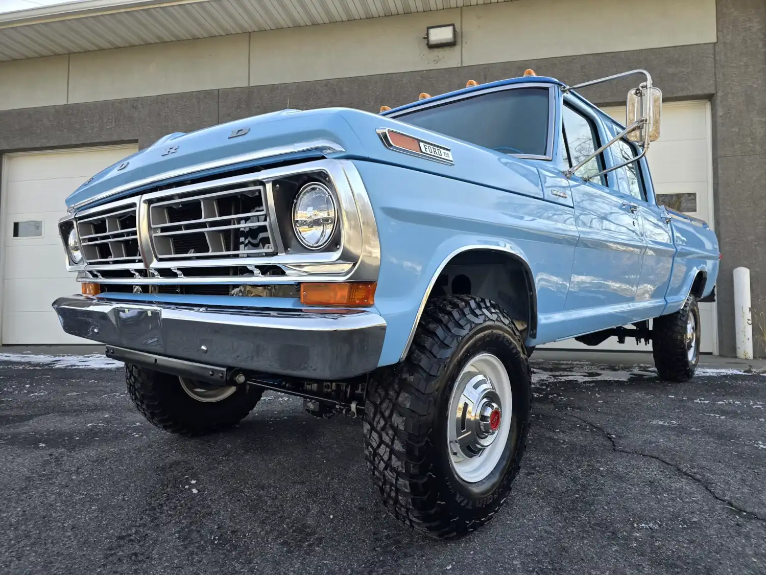 Highboy Heritage: 1972 Ford F250 Crew Cab, 7.3L Godzilla and Custom Retro Style