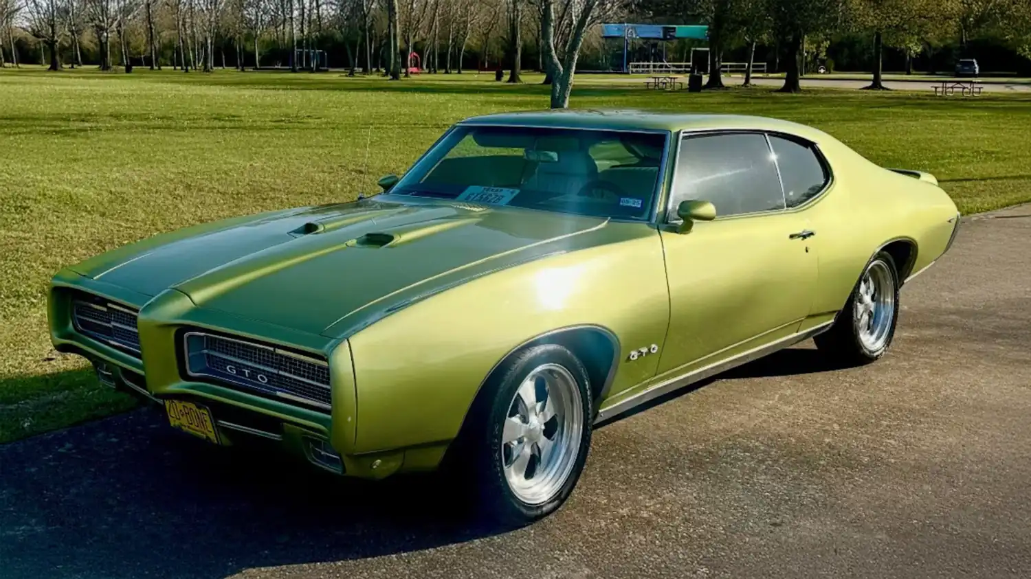 1969 Pontiac GTO: Limelight Green Muscle, 400 V8 Power